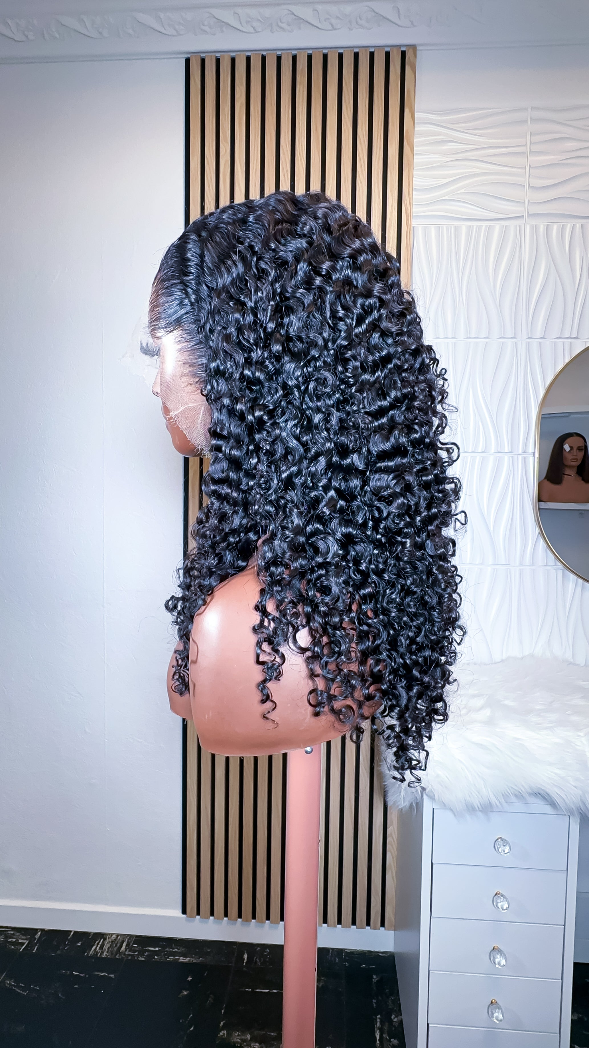 Ella Unit With Low Hairline.